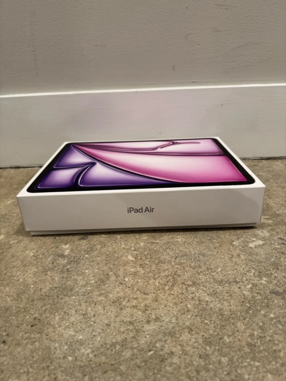 BOX ONLY - iPad Air 13-Inch (M3) Wi-Fi 128GB